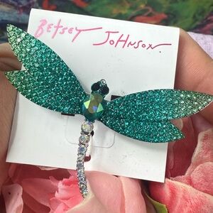 *NWT* Betsey Johnson Adjustable Crystal Rhinestone Dragonfly Ring